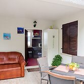Apartment Giovani - Two Bedroom Apartment With Balcony and Sea View