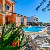Spacious Holiday Home in Visnjan With Private Pool