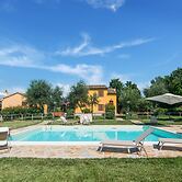 Villa in Ostra Vetere With Pool and Jacuzzis