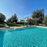 Belvilla by Oyo Amazing Apartment With Garden