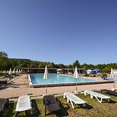 Welcoming Mobile Home in Marina di Altidona With Shared Pool