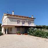 Belvilla by OYO Casa Mana1