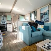 Amazing Chalet in Oostkapelle With Garden