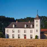 Stately 16-person Manor Farm in South Limburg