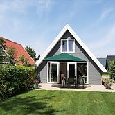 Stylish Holiday Home by the sea