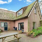 Tranquil Apartment in Sint Maartensbrug
