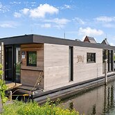 Houseboat in Stavoren With Waterfront Views