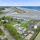 The Sparhawk Oceanfront Resort