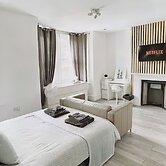 HM Stays - Minet Gardens Suites