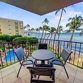 Kealia Resort, #304 2 Bedroom Condo by RedAwning