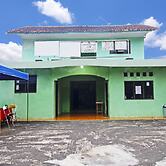 OYO Homes 91149 Desa Wisata NangelasariNearPasir Tulang