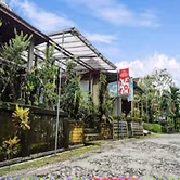 OYO Homes 90984 Kampung Wisata Ekologi Puspa JagadNearGunung Kelud