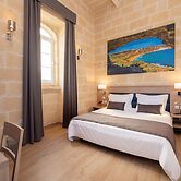 Georges Boutique Living