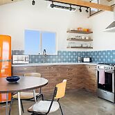 Relax In Style At The Green Jackrabbit - Hot Tub, Record Player 1 Bedr