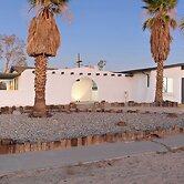 Carmella by Avantstay Modern Jtree Home w/ Large Outdoor Area!
