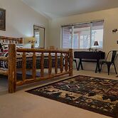 Travellers Rest Cabins and RV Park