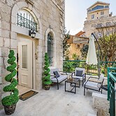 Nina Luxury Apartment