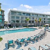 Harbor Island Beach Club by Villatel