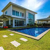 Modern 3 bedroom Pool Villa PG19