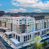 Embassy Suites By Hilton Asheville Downtown