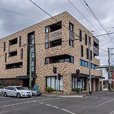 Modern 1 Bedroom Apartment in Brunswick East Near CBD