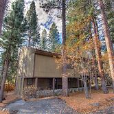 Brookstone Pines 3 Bedroom Home by RedAwning