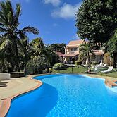 Comfortable Beachfront Bungalow With Pool - by Feelluxuryholidays