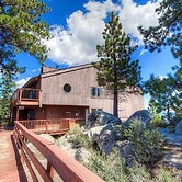 Lakescape 3 Bedroom Condo by RedAwning