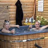 Oak Boutique Lodge Includes hot Tub, air con & dog