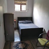 White House Guesthouse 29Kew