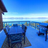 Lake View Glen 4 Bedroom Home by RedAwning