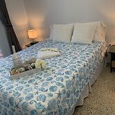Levittown Lakes Suites