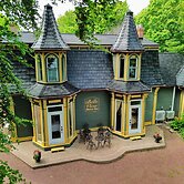 Belle View Manor Inn