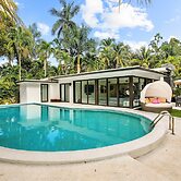 Peaceful 3BD Family House With Pool