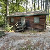 Restawhile Limit 6 2 Bedroom Cabin by RedAwning