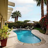 Indian Palms Oasis - Just a Walk to Festivals!