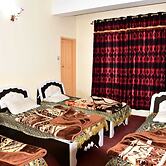 Kashmir Heights Hotel and Restaurant