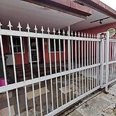 Natol Homestay - Kenyalang Park 