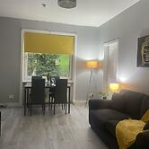 Immaculate 3-bed Apartment in Glasgow Close to M8