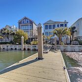 20 Morgan Place Drive by Avantstay Waterfront Home w/ Private Dock