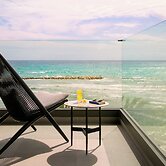 Mercure Larnaca Beach Resort