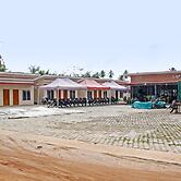 OYO 91643 Homestay Daniel 76NearTaman Hijau Karimun