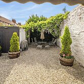 Cozy Lodge Sleeps 4 in Barton-upon-humber