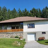 Holiday Home in Altmelon Near Weinsberg Forest