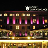 Hotel Town Palace