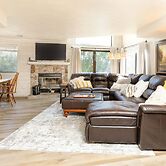 Seven Springs Meadowridge Pet Friendly 3 Bedroom Condo by RedAwning