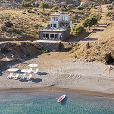 Beachfront Studio Kyma East
