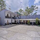 OYO 90405 Penginapan Sasti KuninganNearTaman Cirendang