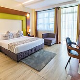 DALLAS PREMIERE HOTEL