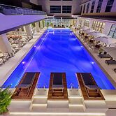 Crowne Plaza Phnom Penh by IHG